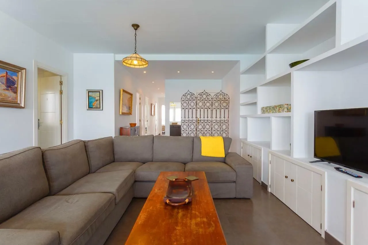 Cielo Family Home Free Parking By Cadiz4Rentals